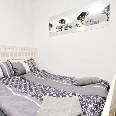 Cozy Rooms In Lugner City Area 비엔나 외부 사진