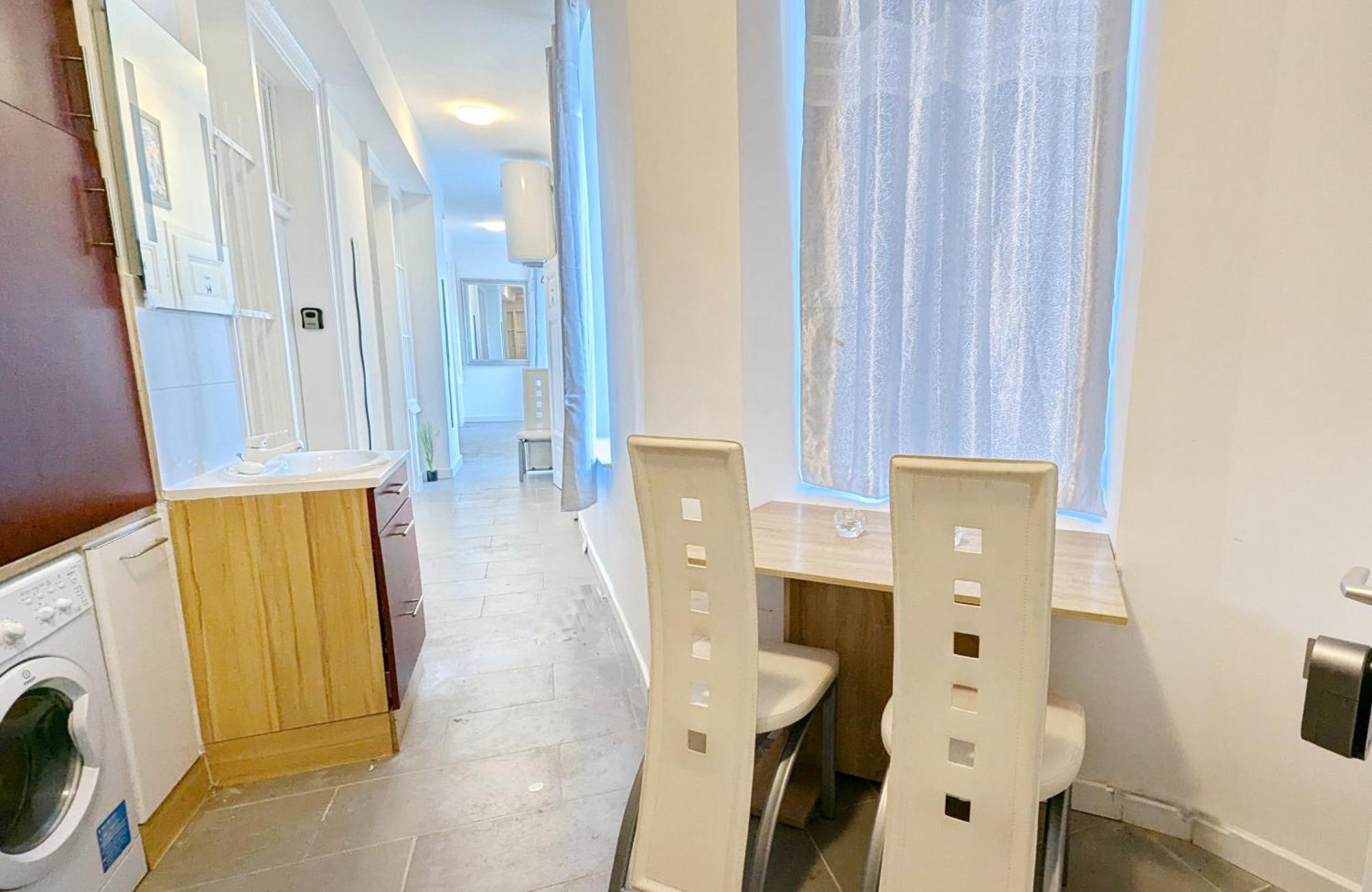 Cozy Rooms In Lugner City Area 비엔나 외부 사진